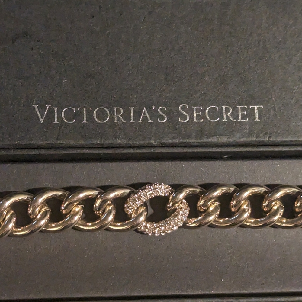 Victoria's secret bracelet